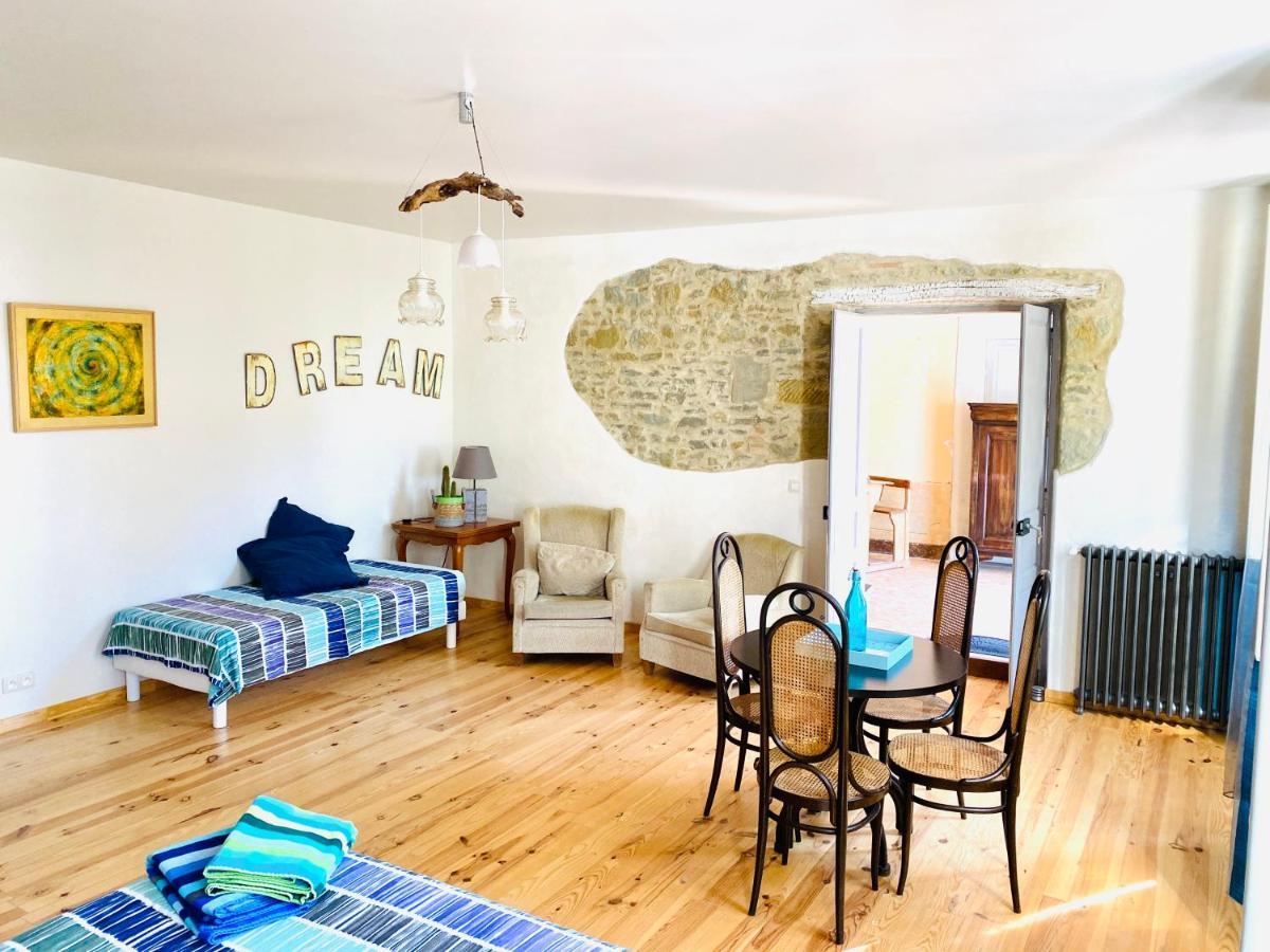 Chambres D'Hotes Domaine Saint-Joly Lasbordes Exterior foto